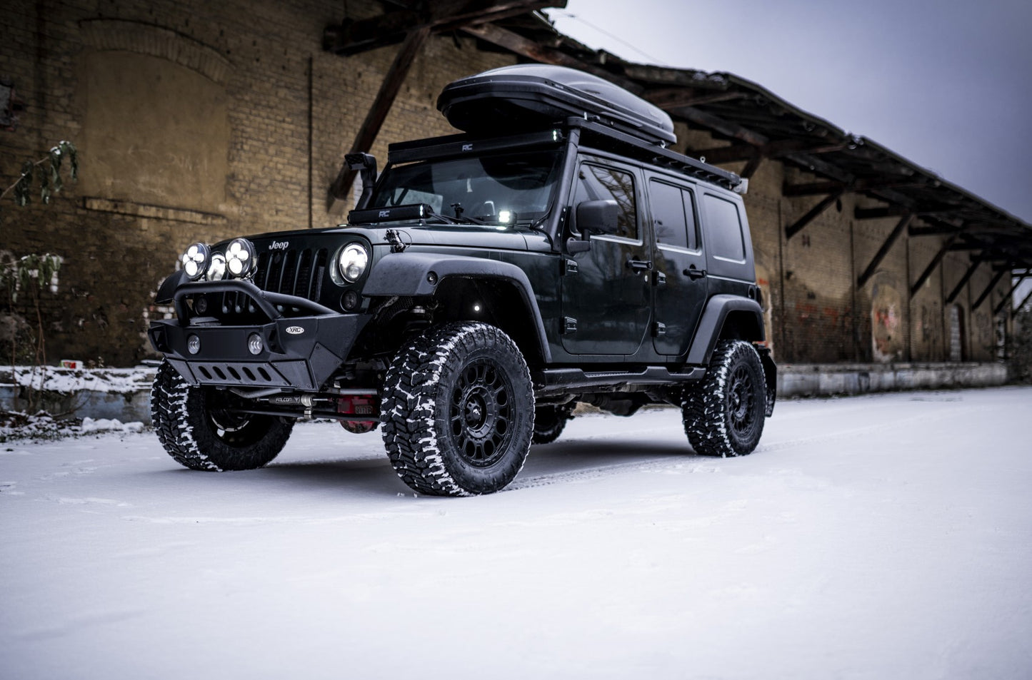 Jantes JR JAPAN RACING pour véhicule sportif / compétition / Van / 4X4