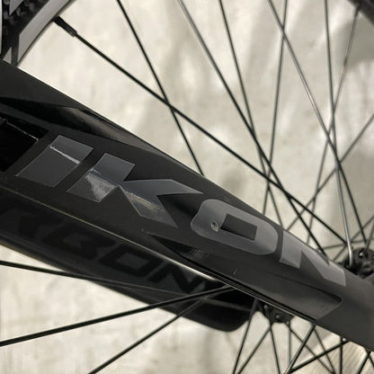 CHASE RSP 5.0 NOIR/GRIS EXPERT CUSTOM